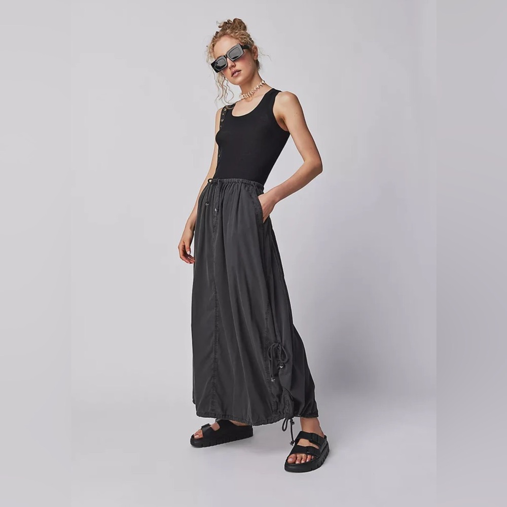 *SOLD* Picture Perfect Parachute Skirt Free People NWT

Size XS fits large